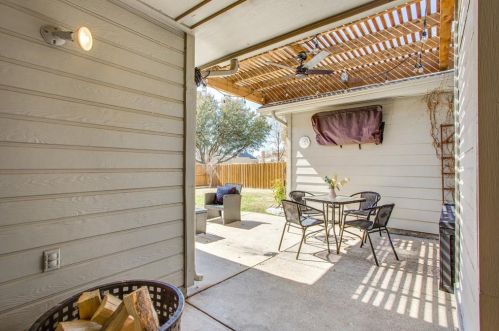 1928 Hawken Dr, Plano TX 75023-1761 exterior