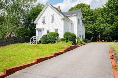 10 Carroll St, Weymouth, MA 02189-1211