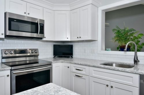 2037 Washington St, Braintree MA 02184-8623 exterior