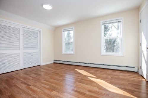 139 Haverhill St, Dracut MA 01826-5637 exterior