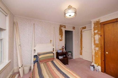 48 Waverly St, Taunton MA  02780-1447 exterior