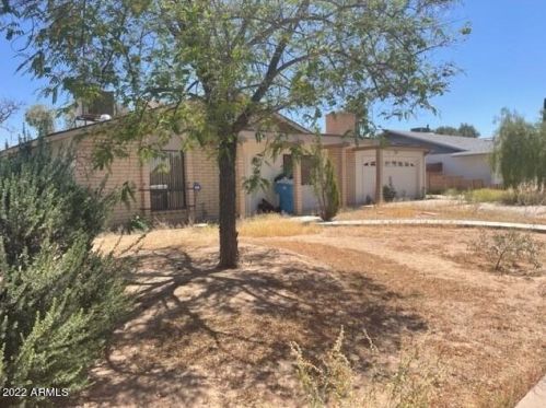 3025 Cortez St, Phoenix, AZ 85028-1921