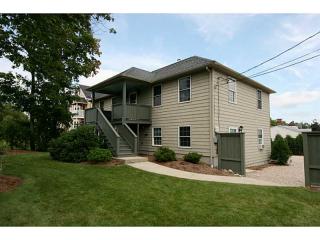 47 Kingstown Rd, South Kingstown, RI 02882-3309