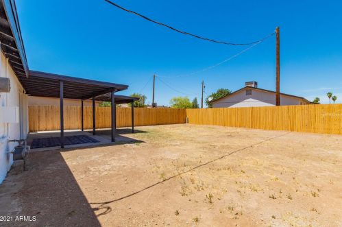 7202 Coolidge St, Phoenix AZ  85033-1429 exterior