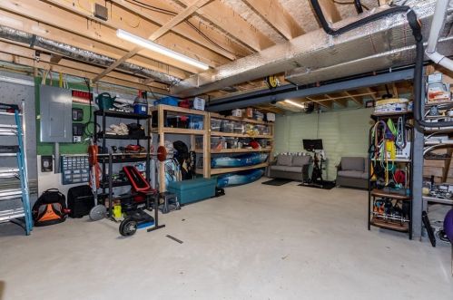 401 West St, East Bridgewater MA 02333-1813 exterior