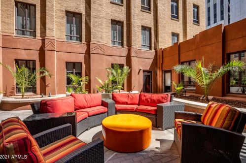 114 Adams St, Phoenix AZ 85003-0604 exterior