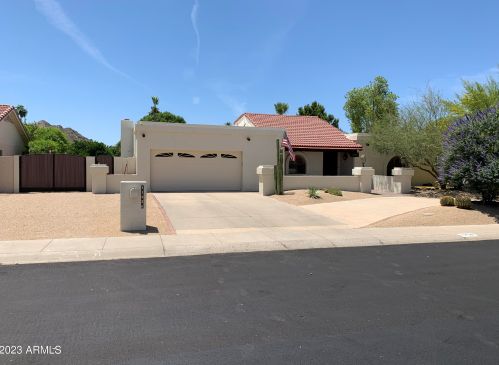 11436 27th St, Phoenix, AZ 85028-1802