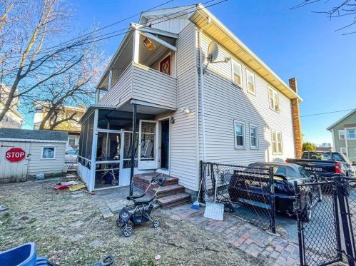 11 Cannell Pl, Everett MA 02149-4629 exterior