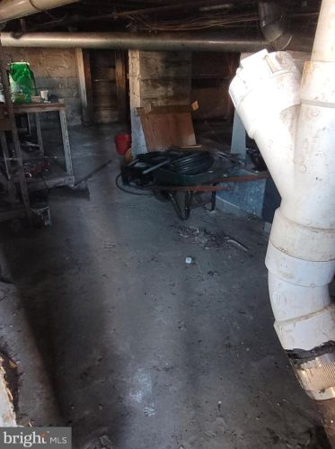 675 Broad St, West Deptford NJ 08096-1605 exterior