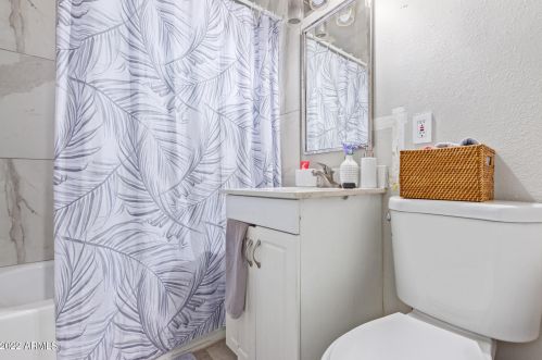 1315 Cheryl Dr, Phoenix AZ  85020-1843 exterior