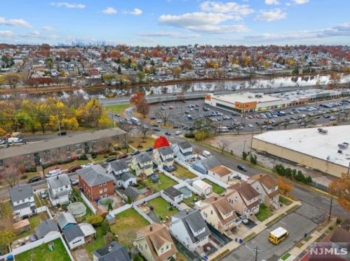 5 Davidson St, Belleville NJ  07109-3207 exterior