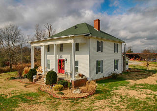 3017 Reed Springs Rd, Sweetwater, TN 37874-6084
