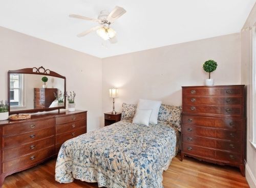 18 Mary St, Arlington MA 02474-8827 exterior