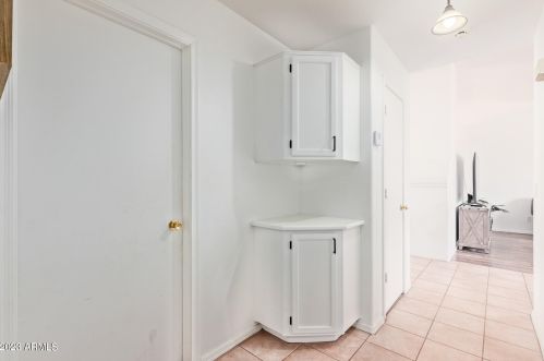 8520 Cambridge Ave, Phoenix AZ 85008-1215 exterior