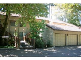 14972 109th Ave, Portland, OR 97224-3678