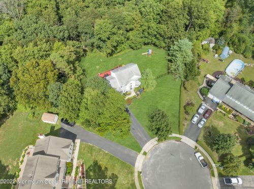 8 Bailey Ct, Jackson Twp NJ  08527-4459 exterior