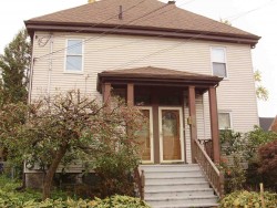 124 Carlisle St, Newton, MA 02459-2309