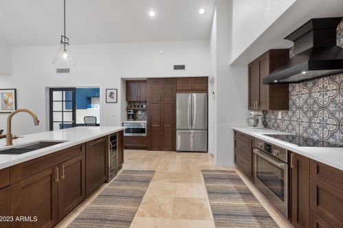 6184 28th Pl, Phoenix AZ  85016-2156 exterior