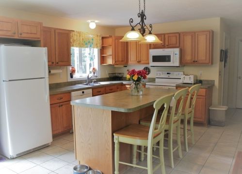 240 Otter River Rd, Templeton, MA 01468-1466