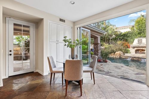 17 Buellton, Irvine CA 92602-2032 exterior