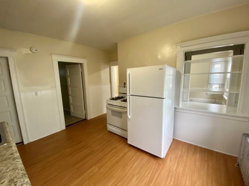 112 West St, Worcester MA 01609-2338 exterior