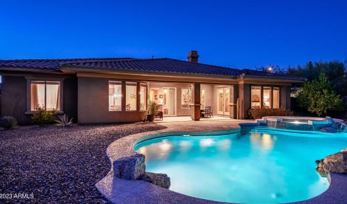 31909 16th Ave, Phoenix, AZ 85085-8097