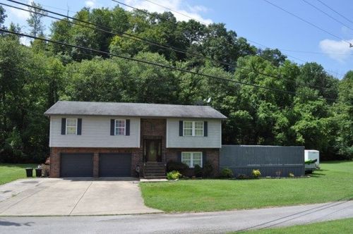 91 Hillcrest Dr, Pikeville, KY 41501-4879