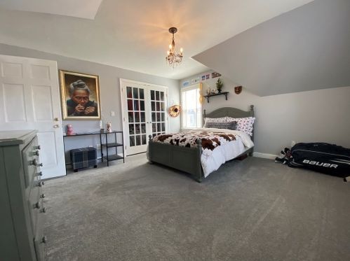 16 Dyer Ave, Whitman MA 02382-2408 exterior