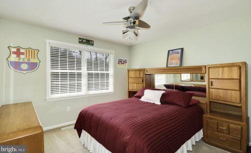 8556 Window Latch Way, Columbia MD 21045-5637 exterior