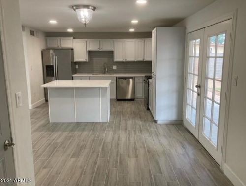 7148 Devonshire Ave, Phoenix AZ 85033-8236 exterior