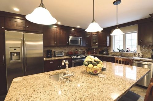 39 Villa Ave, Everett MA 02149-3820 exterior