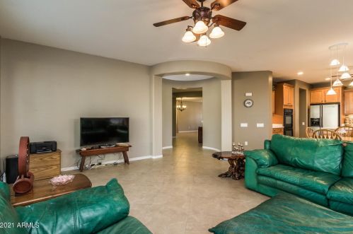 25303 51 Dr, Phoenix AZ 85031-3902 exterior