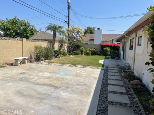 2627 Strong Pl, Anaheim CA  92806-5020 exterior