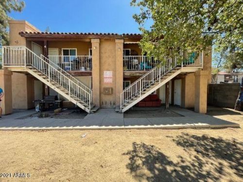 2725 Beck Ln, Phoenix AZ 85032-4255 exterior