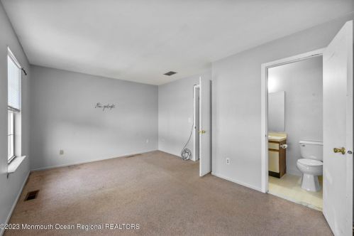 118 Joan Ct, Jackson Twp NJ 08527-2366 exterior