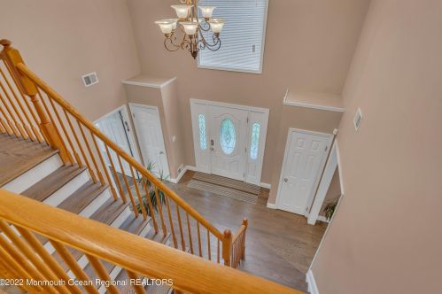 6 Pitney Ln, Jackson Twp NJ 08527-2933 exterior