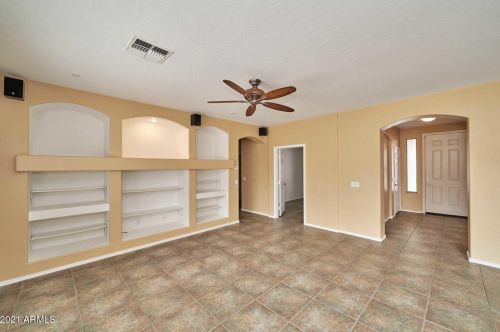 1813 Beautiful Ln, Phoenix AZ 85042-7073 exterior