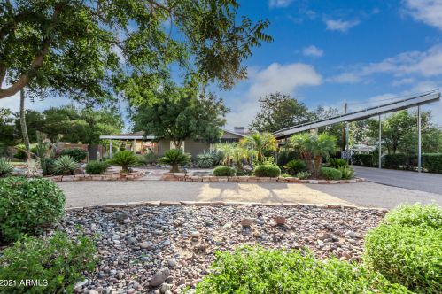 18824 30th St, Phoenix AZ  85050-3412 exterior