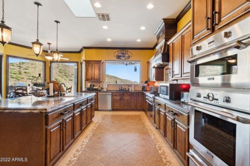 33807 4 Dr, Phoenix AZ 85045-0464 exterior