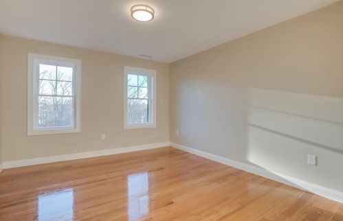 1 Dogwood Ln, North Reading MA 01864-1925 exterior