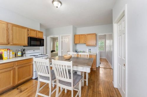 104 Lakewood St, Worcester MA  01603-2056 exterior