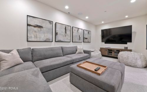 1231 Lowell Ave, Park City UT 84060-5115 exterior