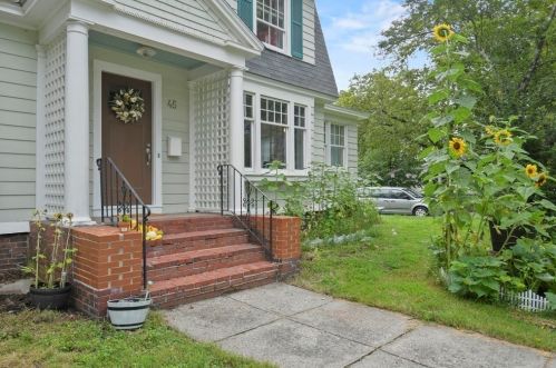 45 Midland St, Worcester, MA 01602-4216