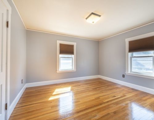 24 Bussey St, Dedham MA 02026-2239 exterior