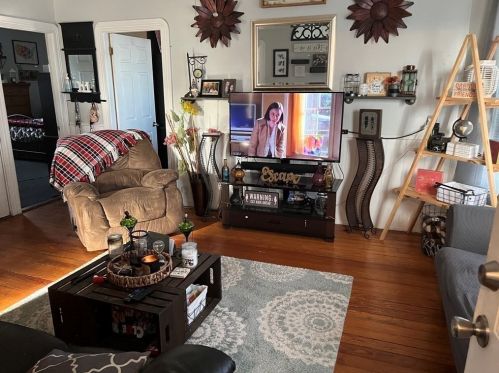 235 Mott St, Fall River MA 02721-2779 exterior