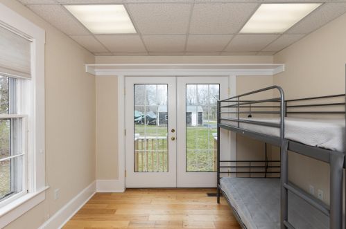 78 Main St, Falmouth MA 02540-3129 exterior