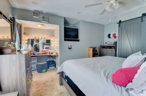 313 Copeland St, Quincy MA 02169-4006 exterior