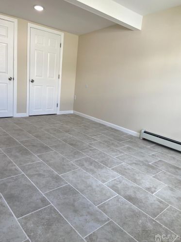 321 Pershing Ave, Carteret NJ  07008-3024 exterior