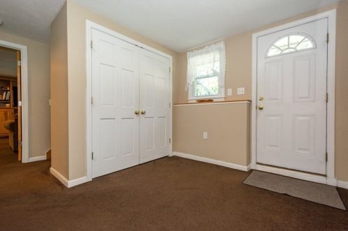 24 Ted Ln, Southborough MA 01772-2027 exterior