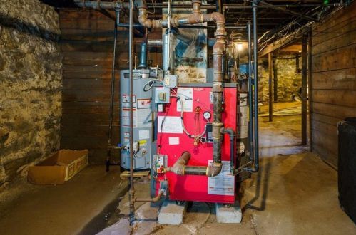 104 Lakewood St, Worcester MA  01603-2056 exterior